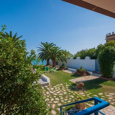 Апартаменты Lucia Маттината