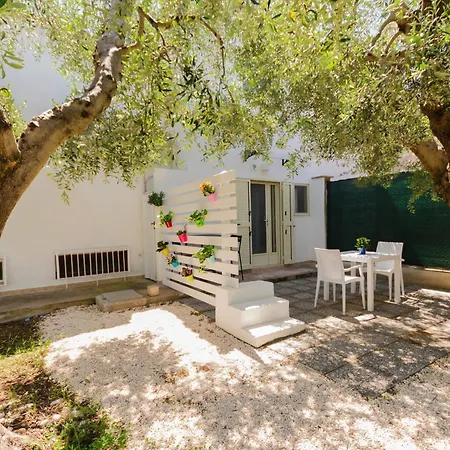 Lucia Apartment